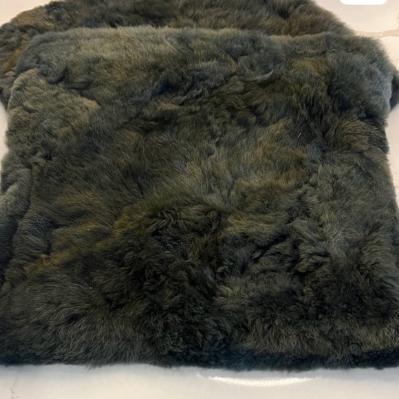 Bundle of alpaca fur pillow covers 2. - Picture 2 of 2